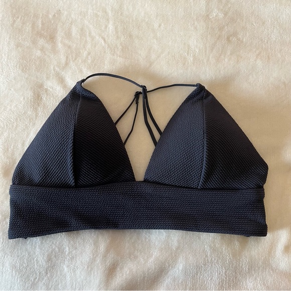 H&M Triangle Bikini Top - Picture 4 of 8